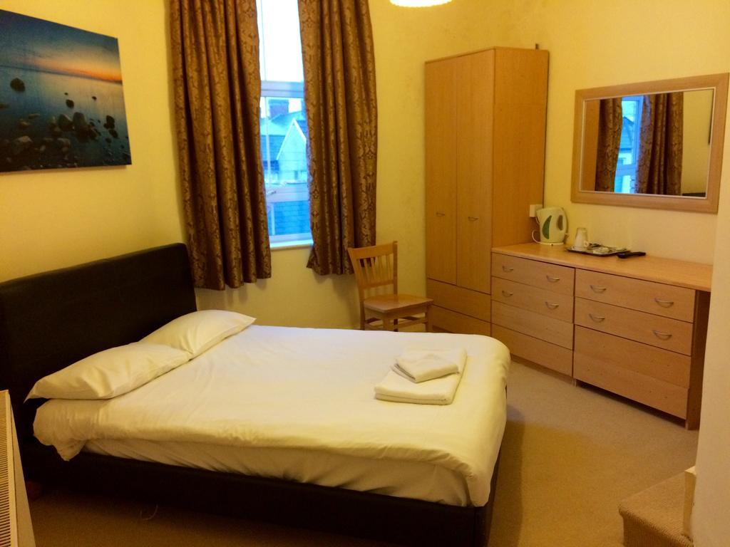 Victoria Hotel Newport  Phòng bức ảnh